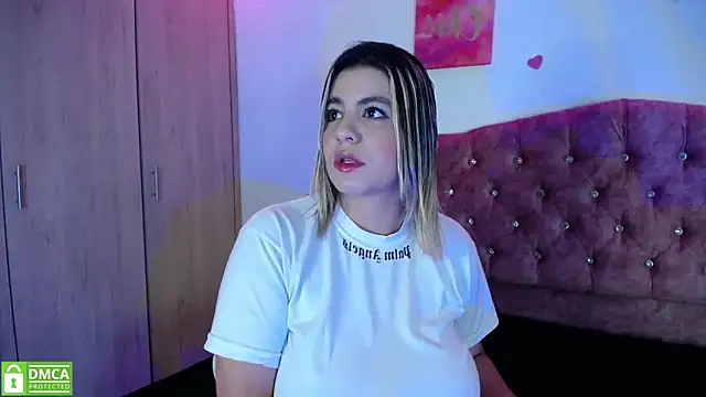 Snapshot of Candy_sr chatting on 03.13.25 Candy sr online show from 03.13.25