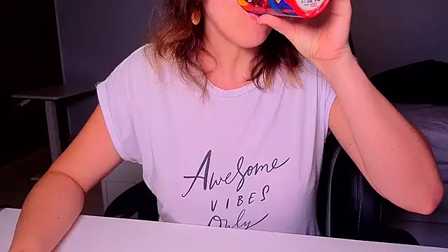 Akasha 007 online show from 10.30.25