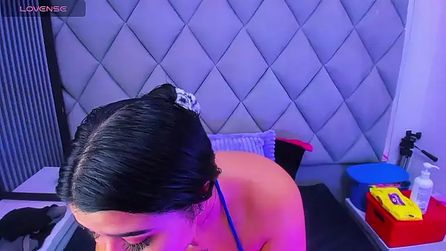 venusowen  online show from 01.10.26