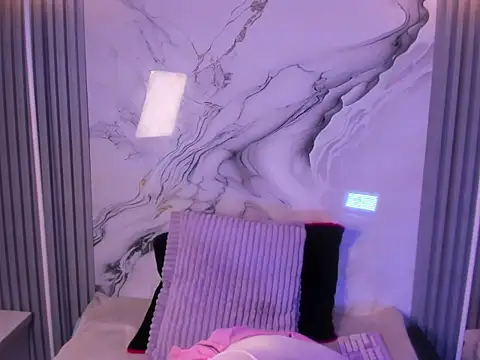 Snapshot of venusowen_ chatting on 02.20.26 venusowen online show from 02.20.26