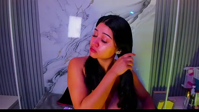 Snapshot of venusowen_ chatting on 02.27.26 venusowen online show from 02.27.26