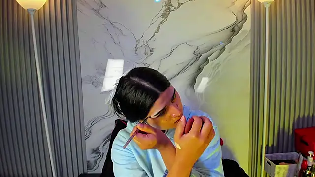 venusowen  online show from 04.02.26