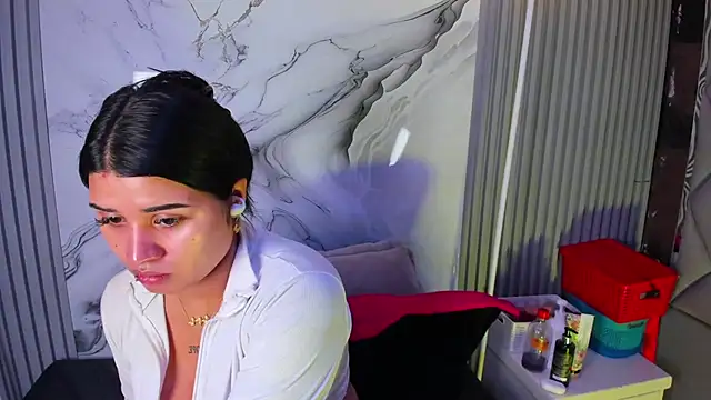 venusowen  online show from 05.12.26
