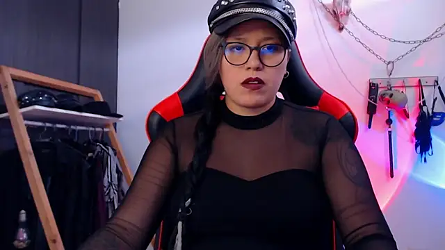 Snapshot of LilithSharon chatting on 01.15.25 LilithSharon online show from 01.15.25