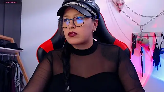 Snapshot of LilithSharon chatting on 03.20.25 LilithSharon online show from 03.20.25