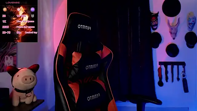 Snapshot of LilithSharon chatting on 11.20.25 LilithSharon online show from 11.20.25