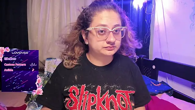 Snapshot of AnnieBigBoobs chatting on 09.08.25 AnnieBigBoobs online show from 09.08.25