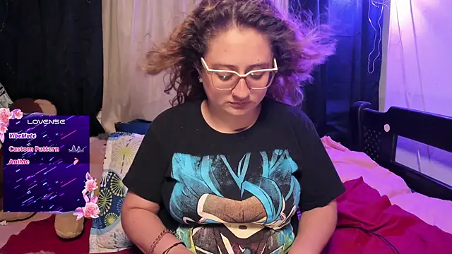 Snapshot of AnnieBigBoobs chatting on 09.11.25 AnnieBigBoobs online show from 09.11.25