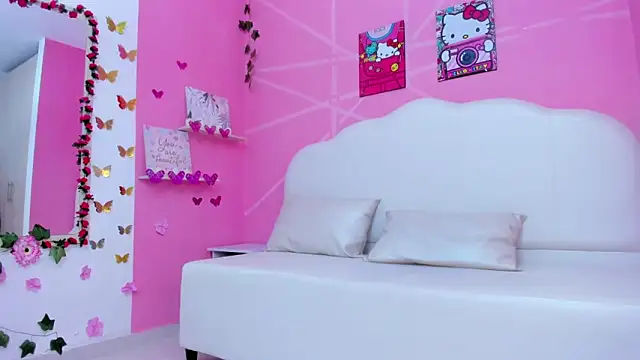 DaripQueen online show from 02.04.25