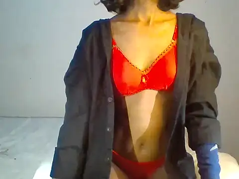 Snapshot of Levinya chatting on 01.11.25 Levinya online show from 01.11.25