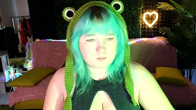 Snapshot of ChimberWol chatting on 09.09.25 ChimberWol online show from 09.09.25