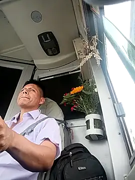 alexchir4 online show from 11.05.25