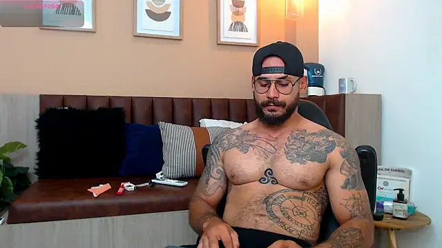 hanz col online show from 03.10.25