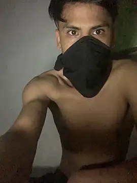 Snapshot of Pedritovergon20cm chatting on 12.21.25 Pedritovergon20cm online show from 12.21.25