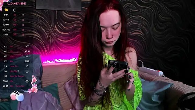 Snapshot of Kira_yoon chatting on 03.13.25 Kira yoon online show from 03.13.25