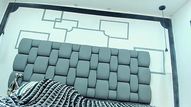 Snapshot of Jade_squirtt chatting on 01.10.25 Jade squirtt online show from 01.10.25