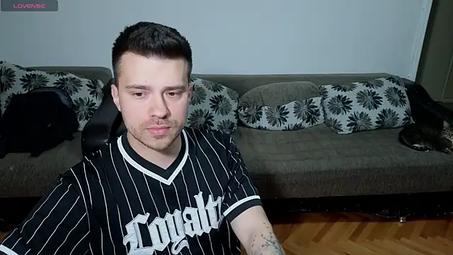 JohnnyStepBro online show from 04.21.26