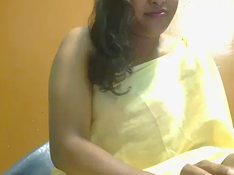 Snapshot of chocolatebabtamill chatting on 11.29.25 chocolatebabtamill online show from 11.29.25