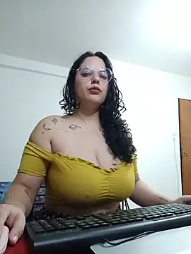 Snapshot of babyluna939 chatting on 06.06.26 babyluna939 online show from 06.06.26