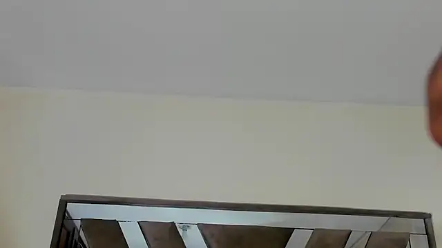 Snapshot of sara_williams01 chatting on 02.08.25 sara williams01 online show from 02.08.25