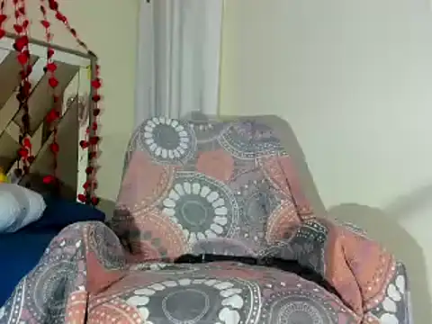 Snapshot of sara_williams01 chatting on 02.11.25 sara williams01 online show from 02.11.25