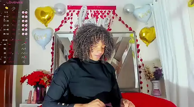 Snapshot of sara_williams01 chatting on 02.12.25 sara williams01 online show from 02.12.25