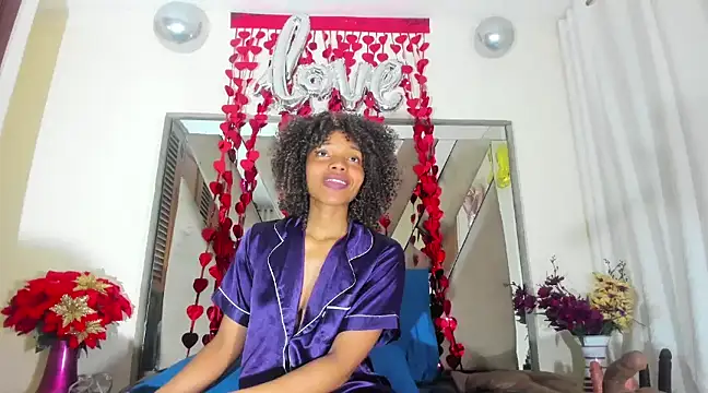 Snapshot of sara_williams01 chatting on 02.18.25 sara williams01 online show from 02.18.25