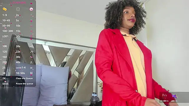 Snapshot of sara_williams01 chatting on 03.07.25 sara williams01 online show from 03.07.25