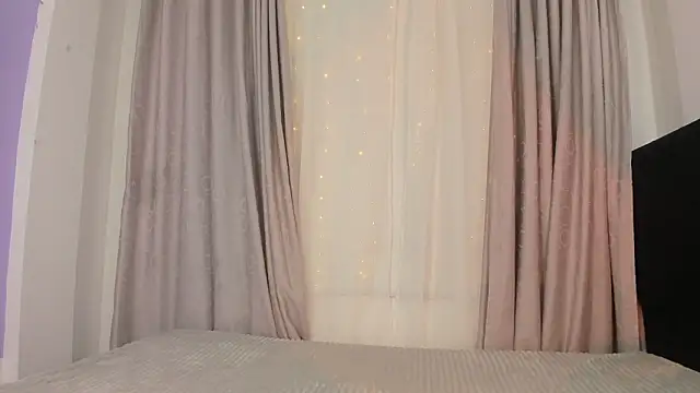 Little Ivy online show from 02.28.26