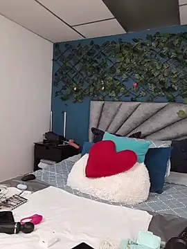 Snapshot of Grey_Lorenz11 chatting on 02.27.26 Grey Lorenz11 online show from 02.27.26