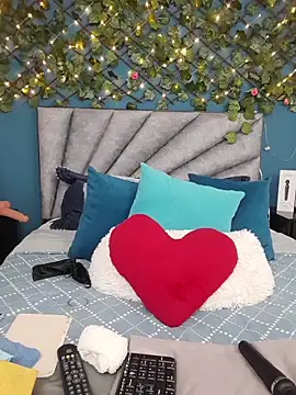 Grey Lorenz11 online show from 03.10.26