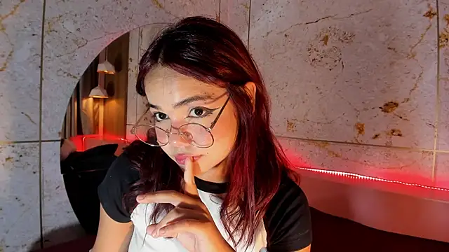 Snapshot of anastasia_jhons chatting on 02.14.25 anastasia jhons online show from 02.14.25