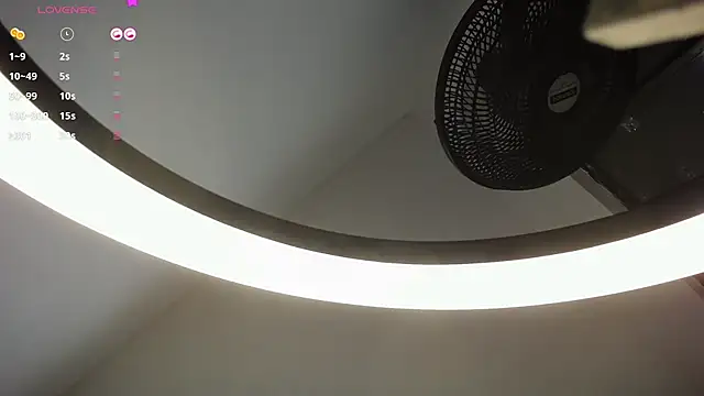 janna isa online show from 03.23.25