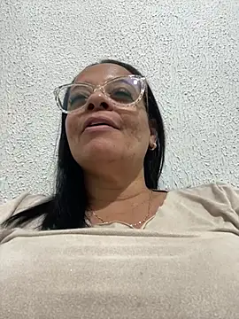 Snapshot of lomagata chatting on 06.19.26 lomagata online show from 06.19.26
