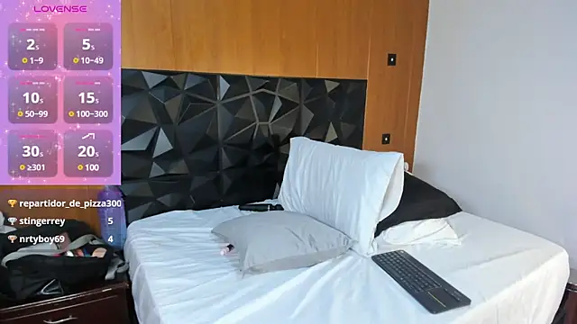 Wendy Marchall online show from 03.09.25