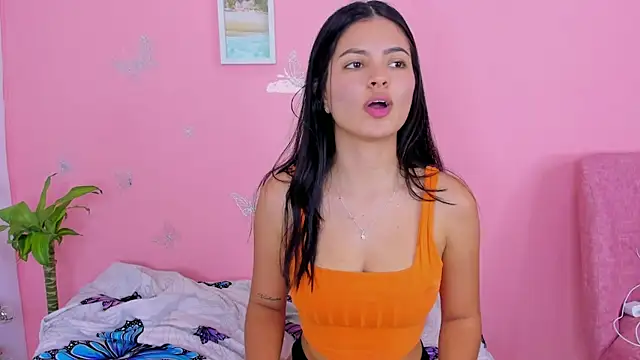 Snapshot of Amandalorense_ chatting on 12.24.24 Amandalorense online show from 12.24.24