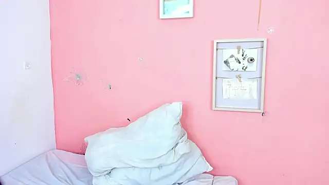 Snapshot of Amandalorense_ chatting on 11.15.25 Amandalorense online show from 11.15.25