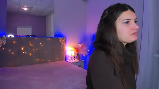 Snapshot of Laura_Leee chatting on 02.26.26 Laura Leee online show from 02.26.26