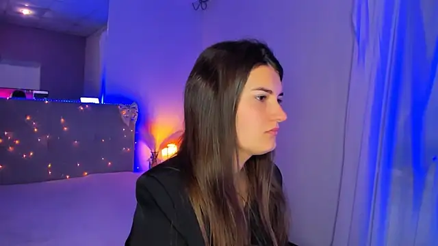 Laura Leee online show from 05.30.26