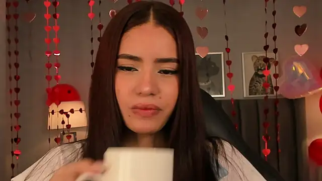 Snapshot of Madie__collins chatting on 02.12.25 Madie collins online show from 02.12.25