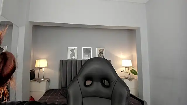 Snapshot of Madie__collins chatting on 09.10.25 Madie collins online show from 09.10.25