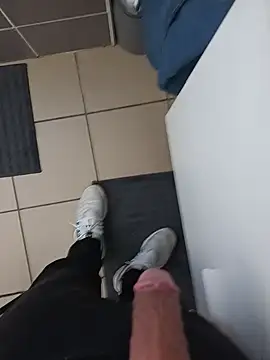 casper0303 online show from 02.17.25