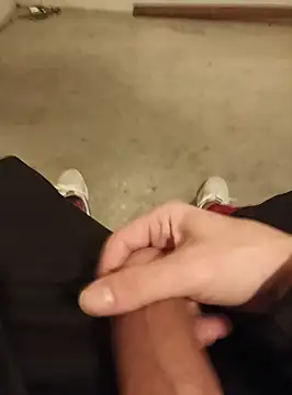 casper0303 online show from 02.28.25