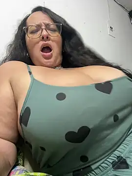 KarllaWalker online show from 06.22.26