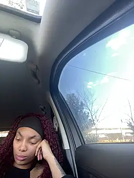 butterflybootyy online show from 12.20.24