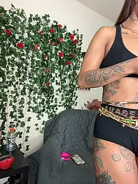 butterflybootyy online show from 11.02.25