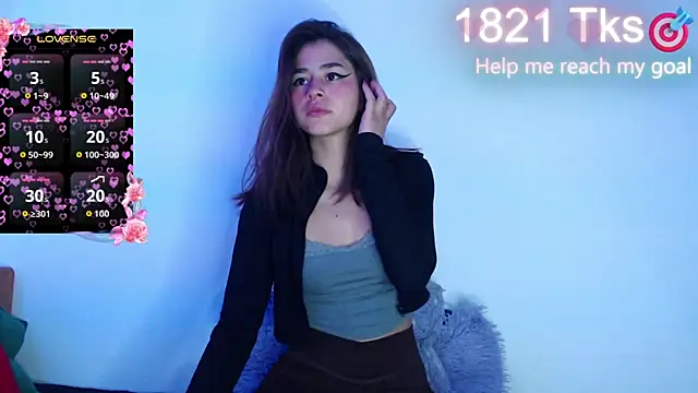 Snapshot of -Gwen- chatting on 10.16.25 -Gwen- online show from 10.16.25