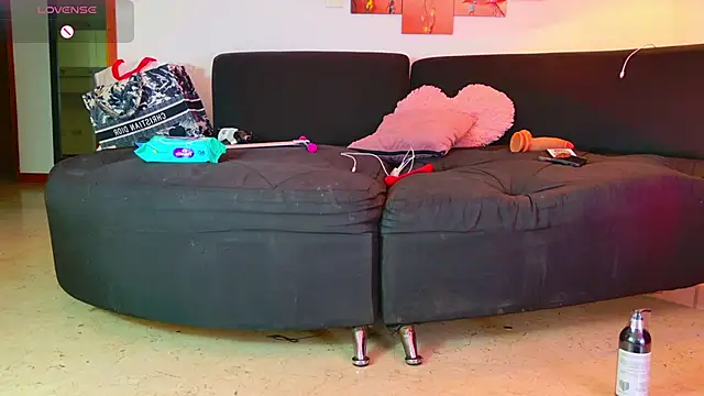 Lizzymontanaa online show from 12.11.24