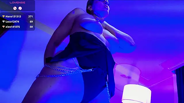 Lizzymontanaa online show from 12.30.24