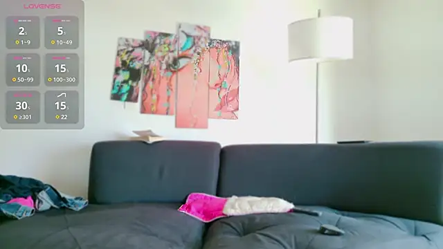 Lizzymontanaa online show from 02.28.25